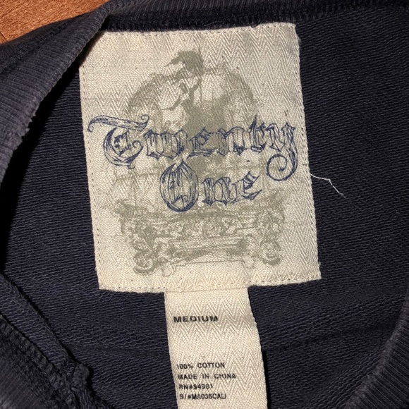 Distressed California Sweatshirt from Forever21 - Picture 3 of 3